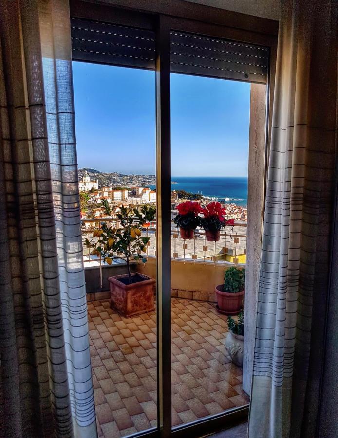 Il Paradiso Del Relax Private Room With Bathroom Parking Сан Ремо Екстериор снимка
